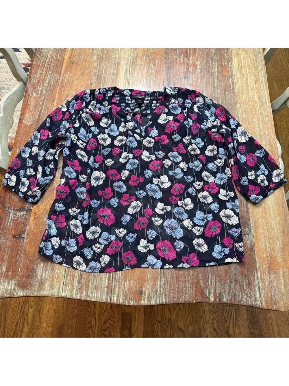 Ann Taylor Floral Smocked V-Neck Blouse LP Pink Blue Poppy Print 3/4 Sleeve